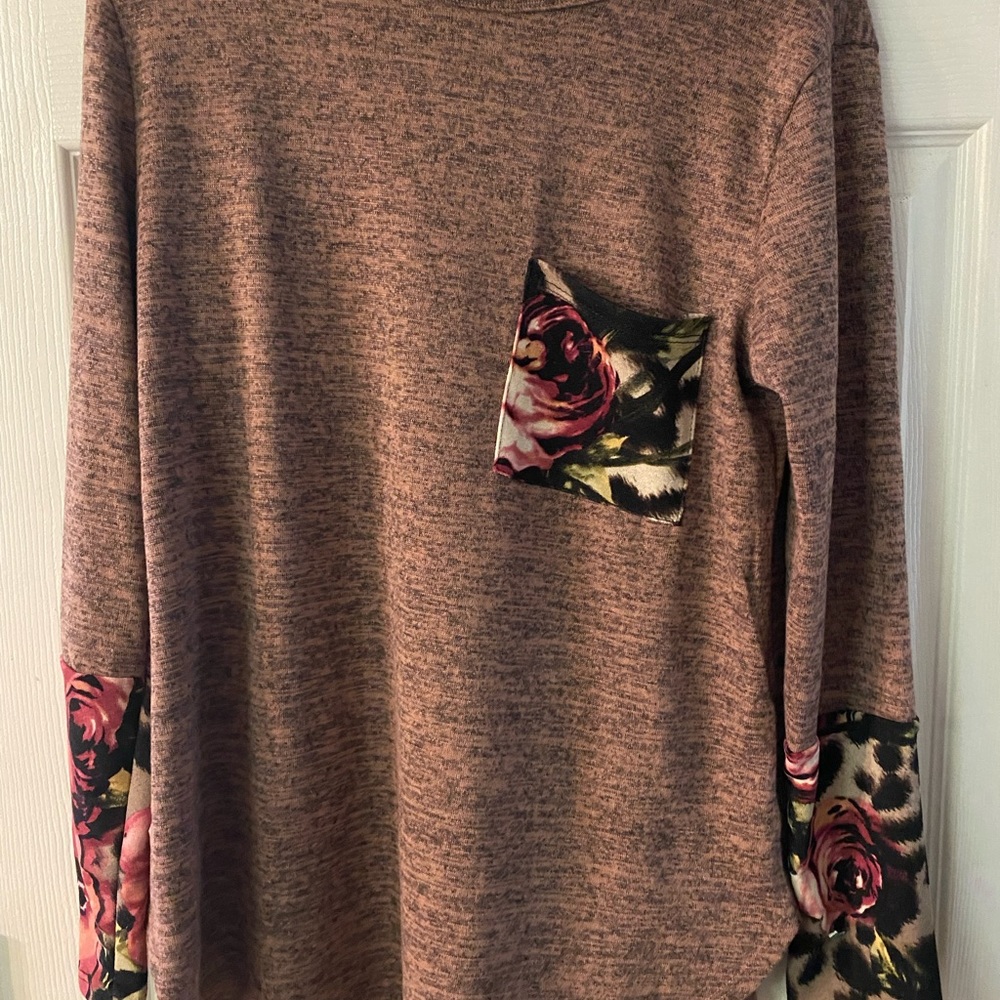 a Again lightweight sweater